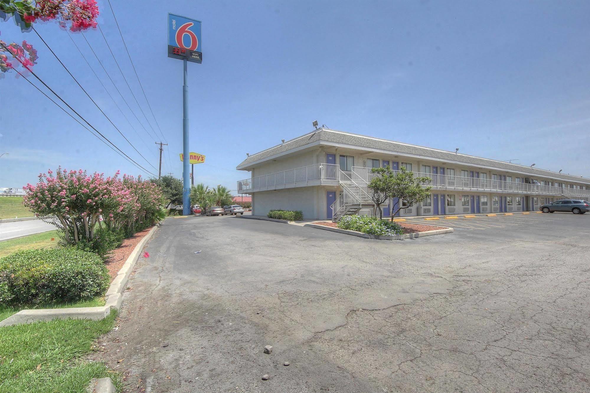 Motel 6-San Antonio, Tx - Fort Sam Houston Eksteriør bilde